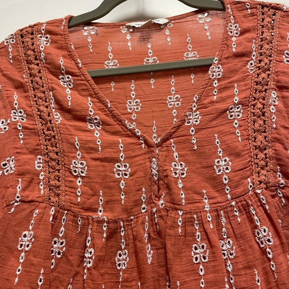 American Eagle Terracotta Large Blouse with White Embroidered Accents - Picture 2 of 8